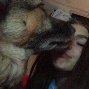 Meet your Posher, Lana